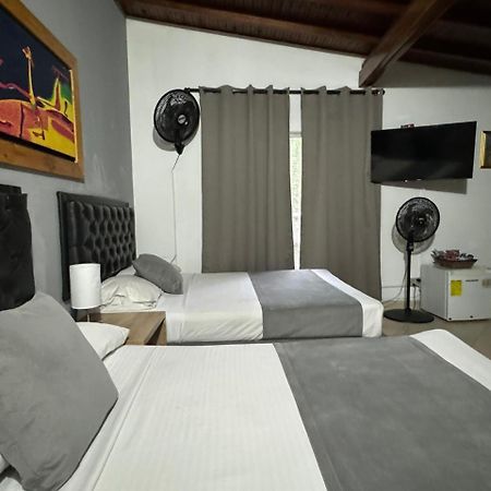 Gemas San Joaquin 1 Hotel Medellín Kültér fotó