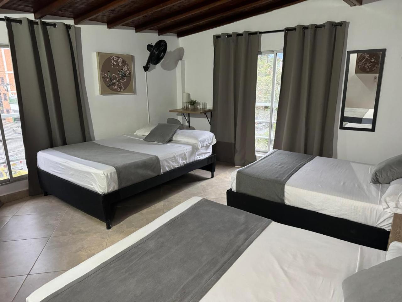 Gemas San Joaquin 1 Hotel Medellín Kültér fotó