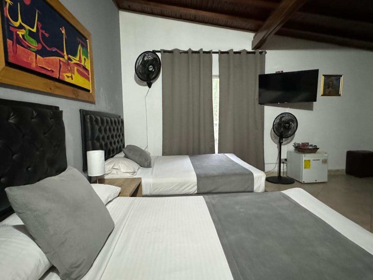 Gemas San Joaquin 1 Hotel Medellín Kültér fotó