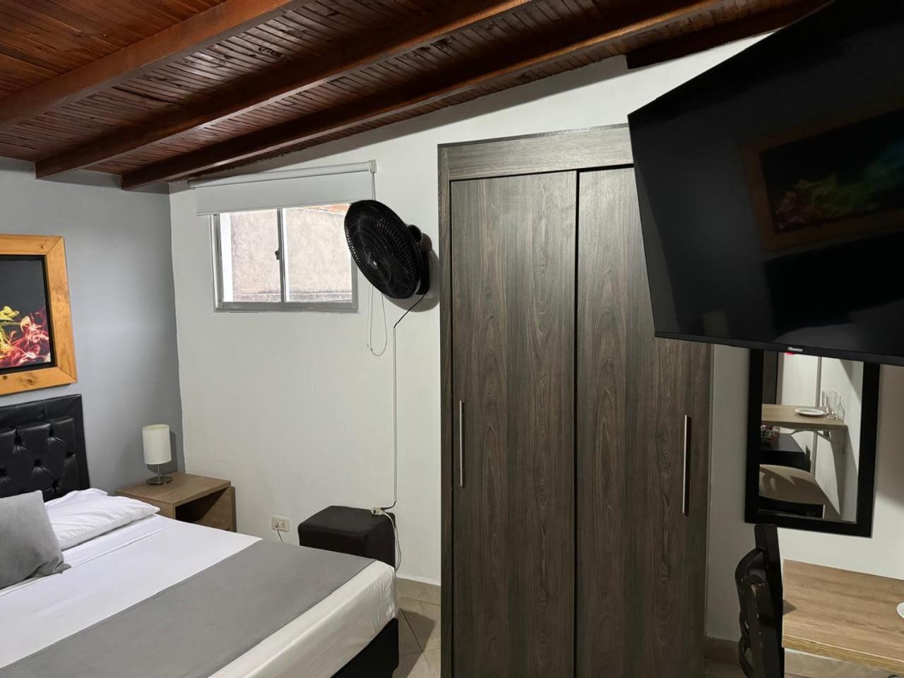 Gemas San Joaquin 1 Hotel Medellín Kültér fotó