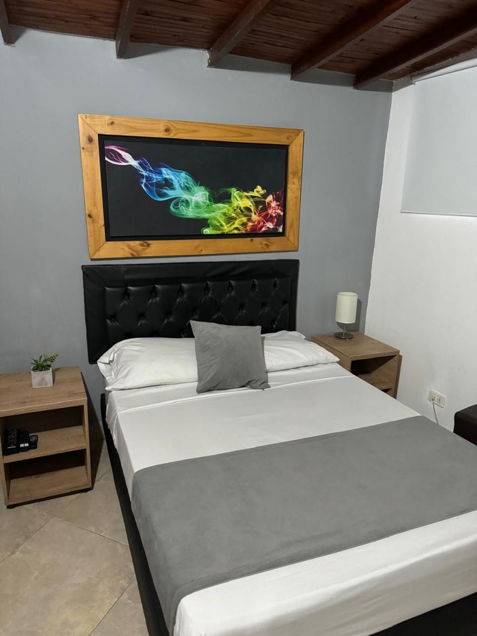 Gemas San Joaquin 1 Hotel Medellín Kültér fotó