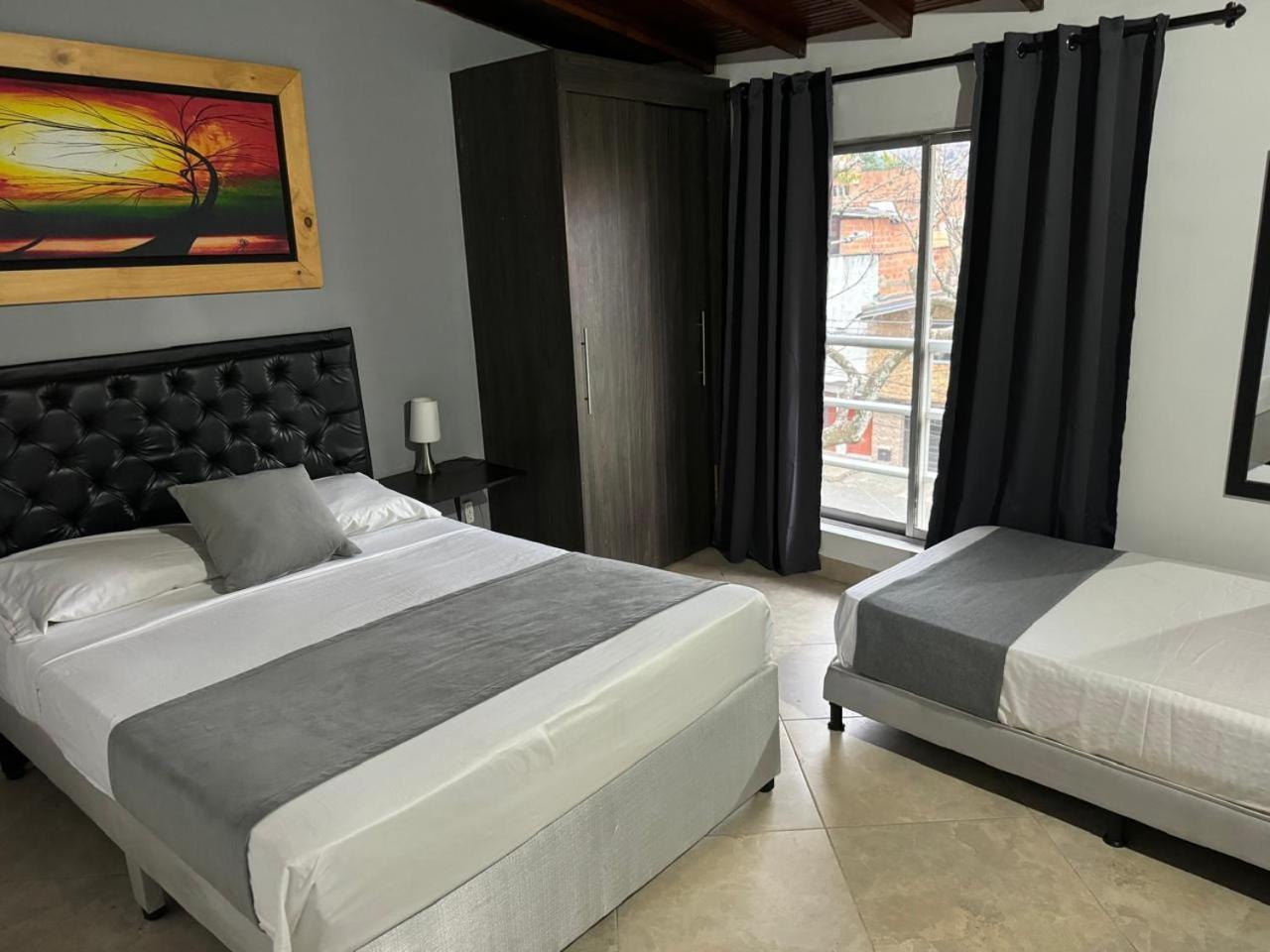 Gemas San Joaquin 1 Hotel Medellín Kültér fotó