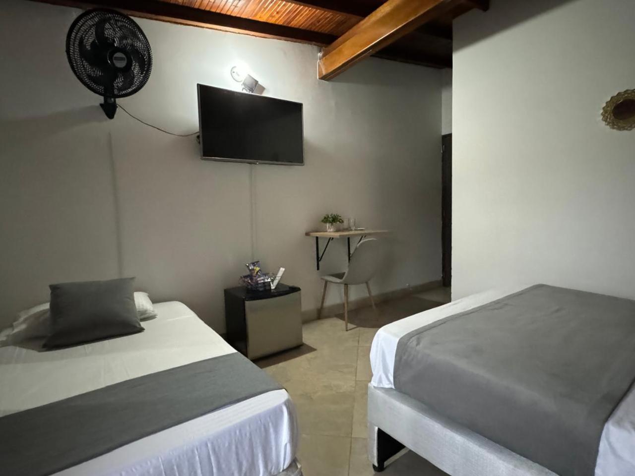 Gemas San Joaquin 1 Hotel Medellín Kültér fotó