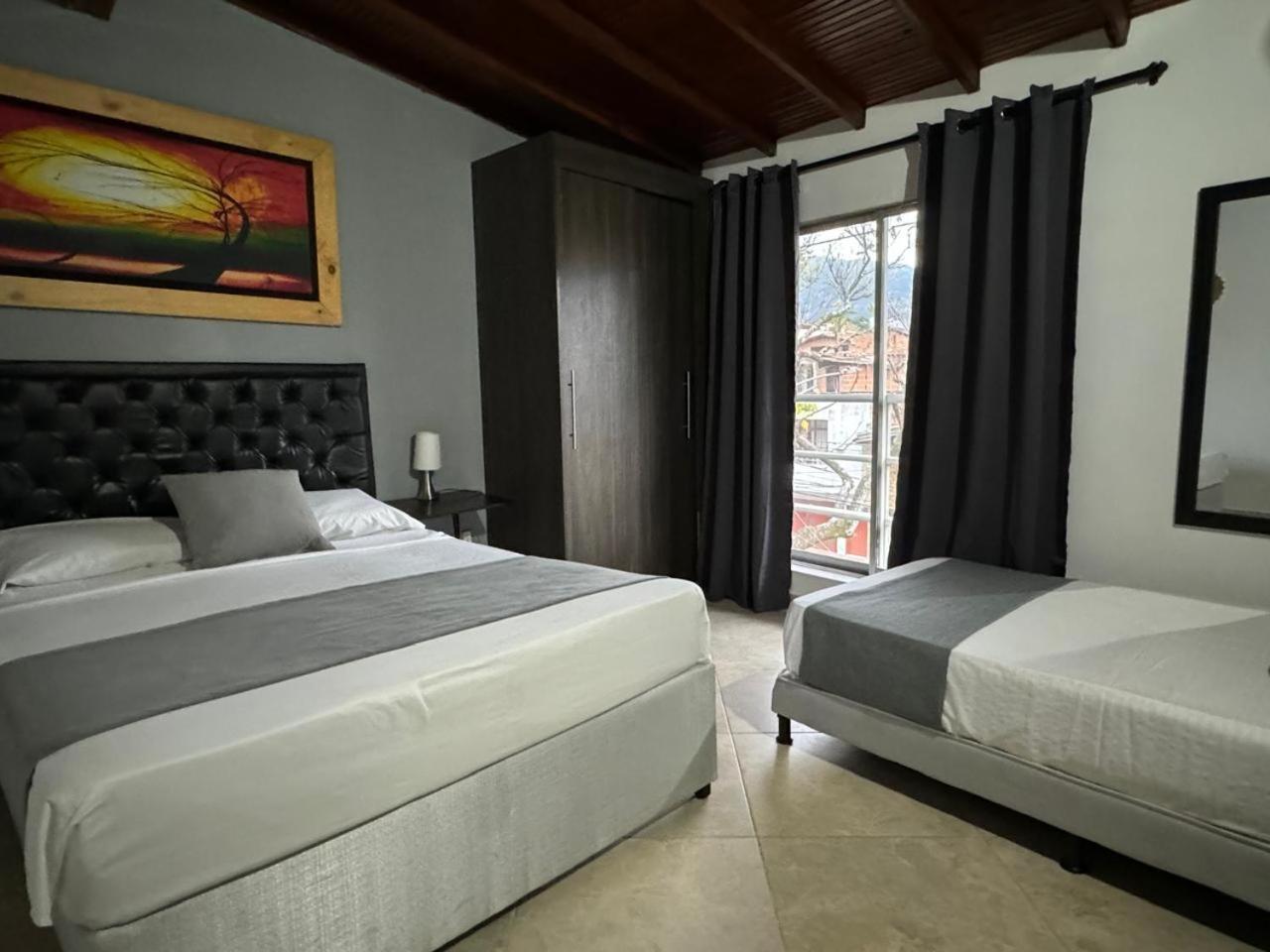 Gemas San Joaquin 1 Hotel Medellín Kültér fotó