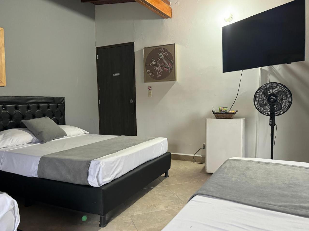 Gemas San Joaquin 1 Hotel Medellín Kültér fotó