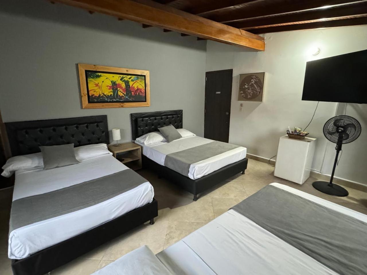 Gemas San Joaquin 1 Hotel Medellín Kültér fotó