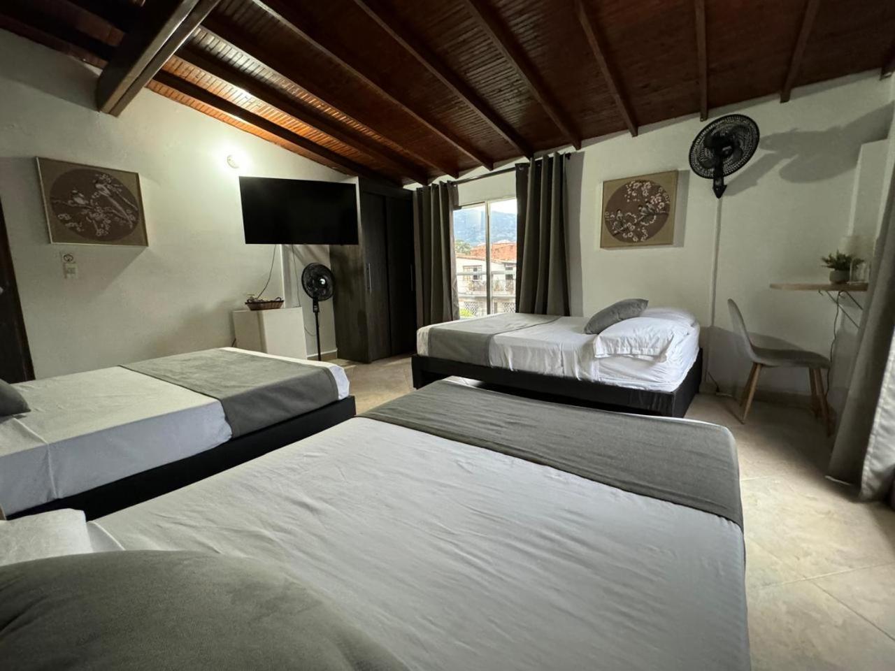 Gemas San Joaquin 1 Hotel Medellín Kültér fotó